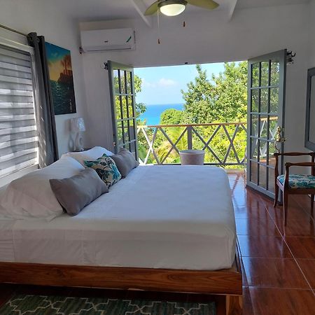 Alex'S Place - Tim Pappies Port Antonio Exteriör bild